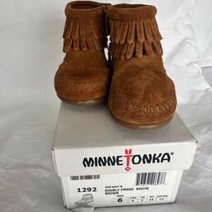 Brand New Infant Moccasins Size 6